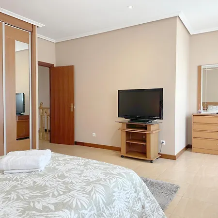 Adosado En Playa De Sonabia *