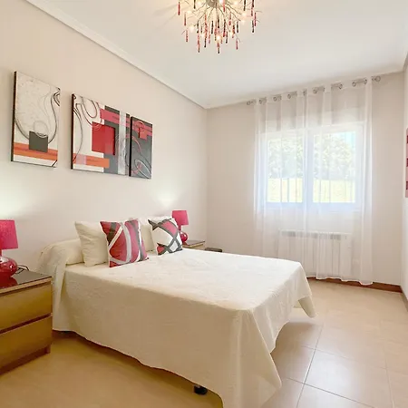 Adosado En Playa De Sonabia * Castro Urdiales